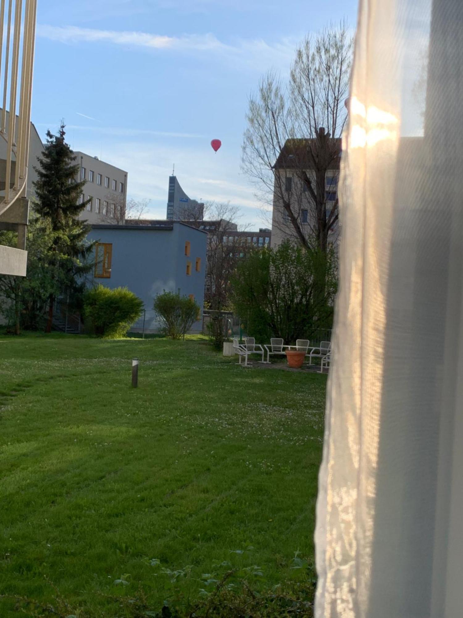 Apartment Leipzig Zentrum Mit Tiefgarage Екстериор снимка